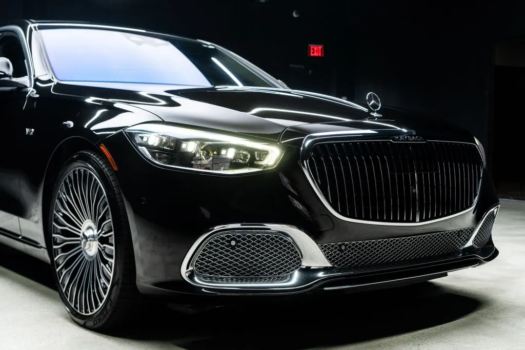 Mercedes-Benz S-Class photo 8