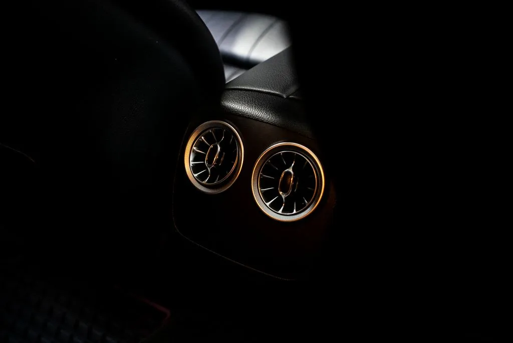 Mercedes-Benz E-Class photo 43