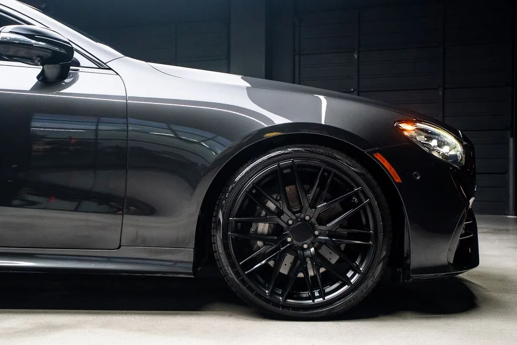 Mercedes-Benz E-Class photo 10