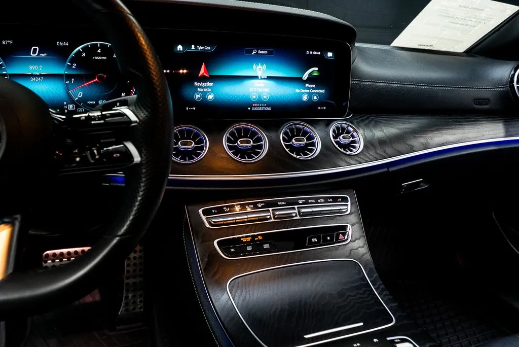 Mercedes-Benz E-Class photo 33