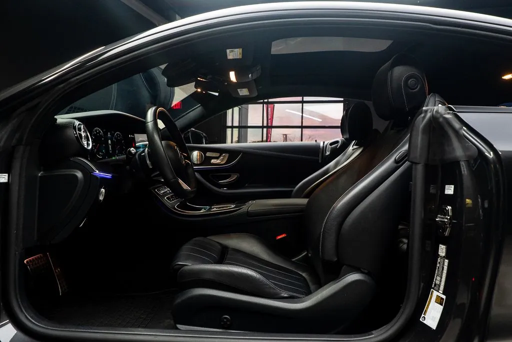 Mercedes-Benz E-Class photo 26