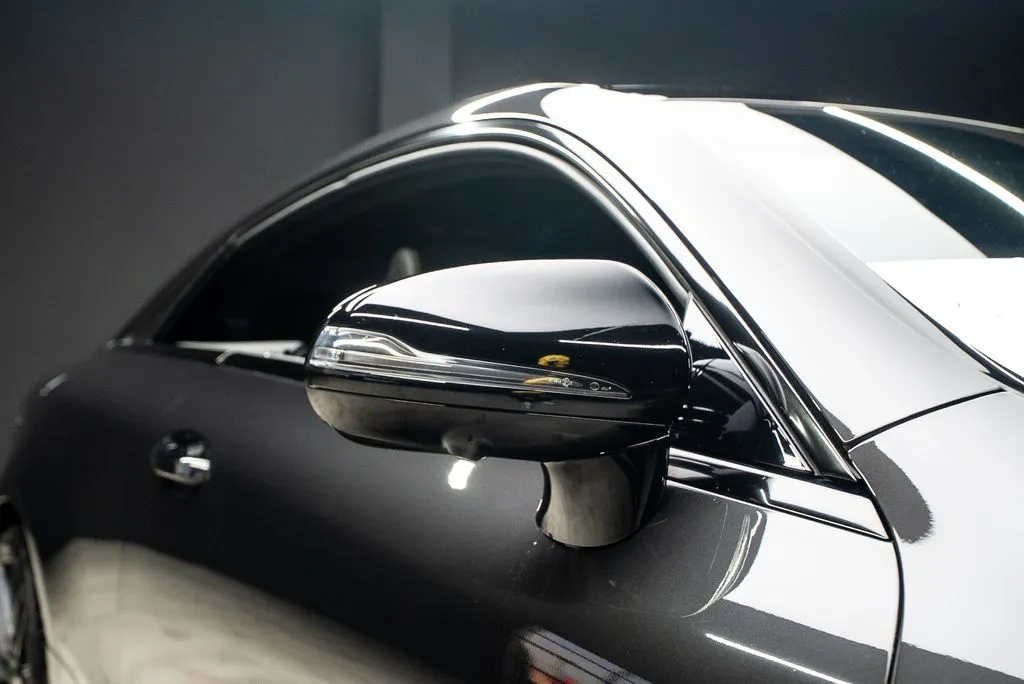 Mercedes-Benz E-Class photo 13