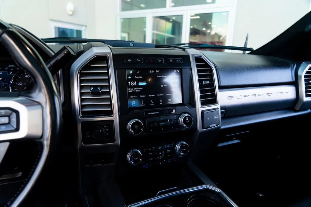Ford F-250SD photo 27