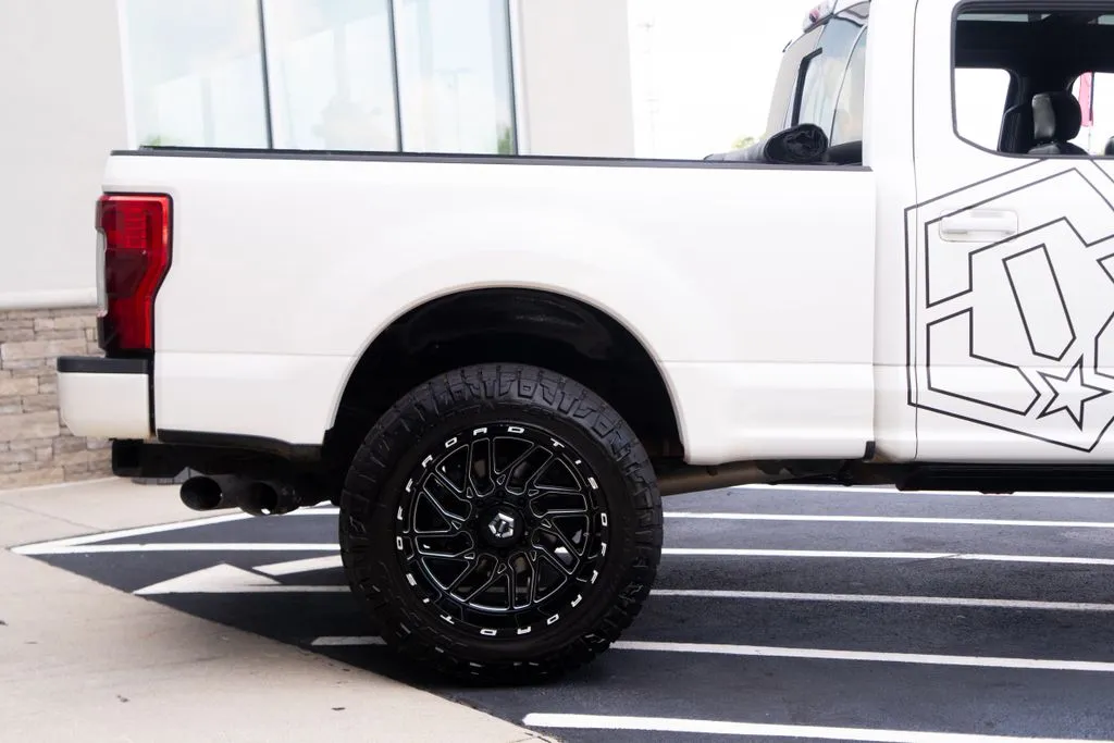 Ford F-250SD photo 12