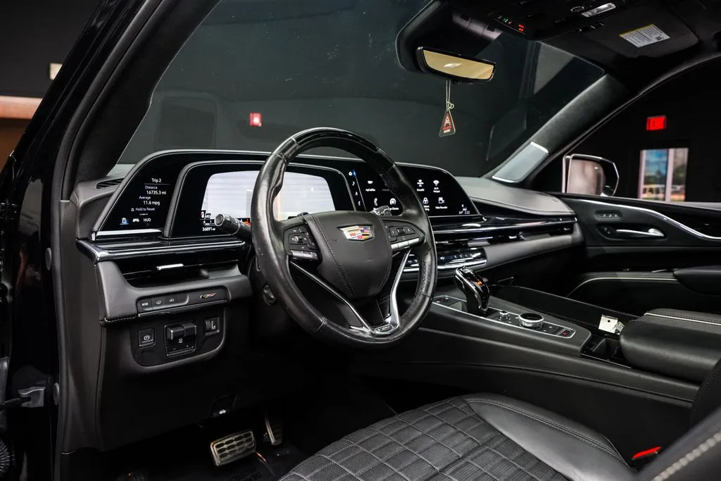 Cadillac Escalade photo 31