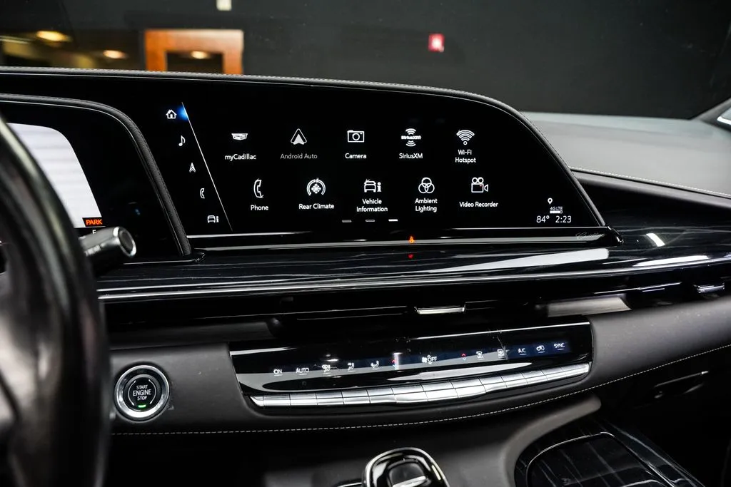 Cadillac Escalade photo 38