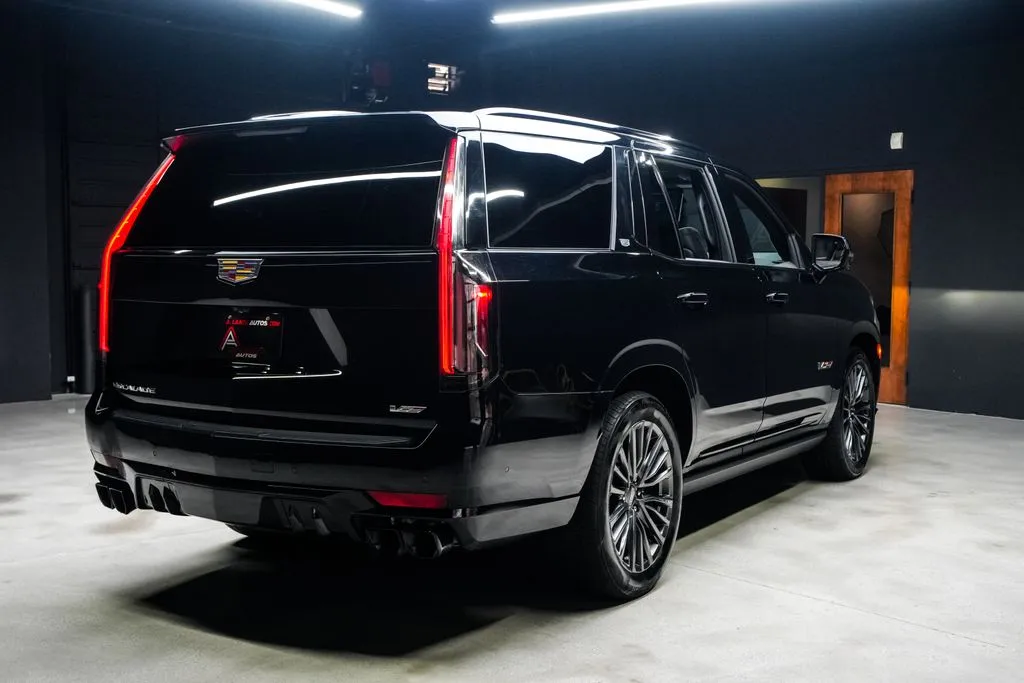 Cadillac Escalade photo 18