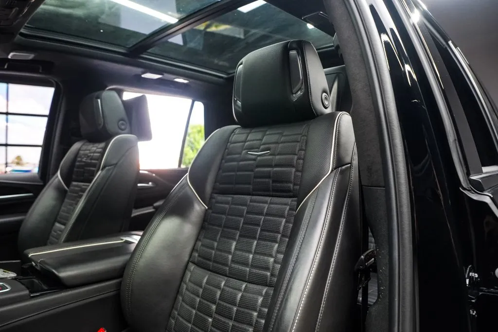 Cadillac Escalade photo 29