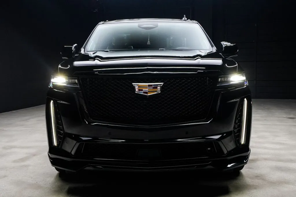 Cadillac Escalade photo 3
