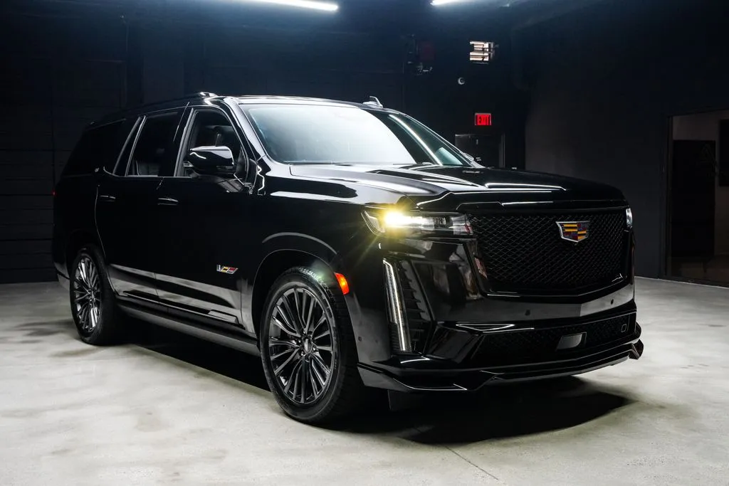 Cadillac Escalade photo 8