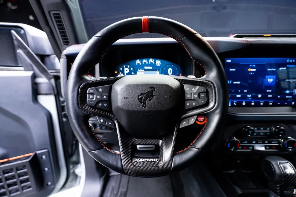 Ford Bronco photo 41