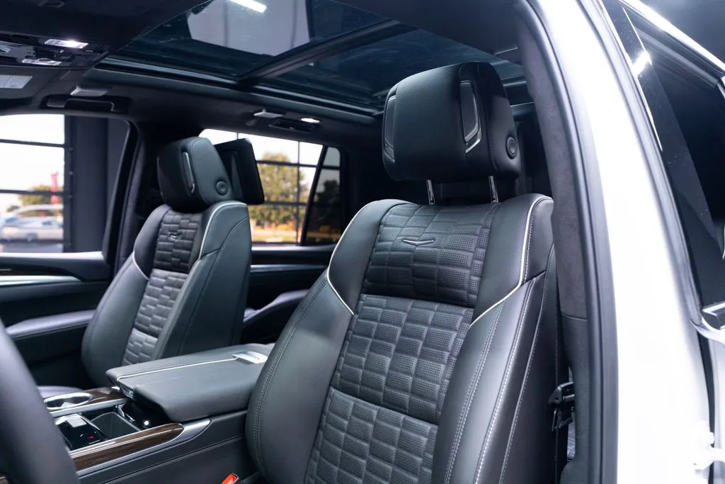 Cadillac Escalade photo 31