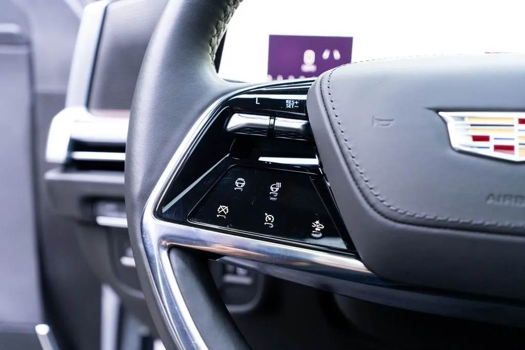 Cadillac Escalade photo 37