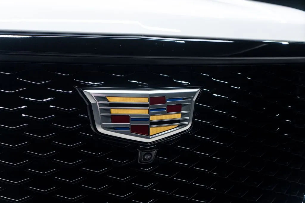 Cadillac Escalade photo 6