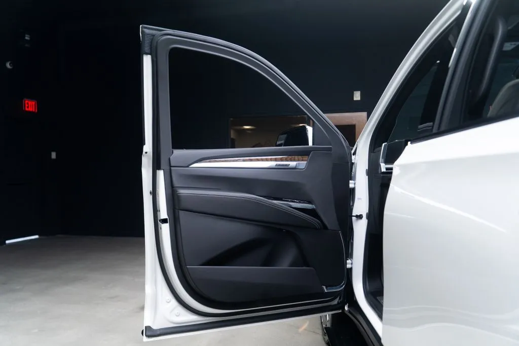 Cadillac Escalade photo 28