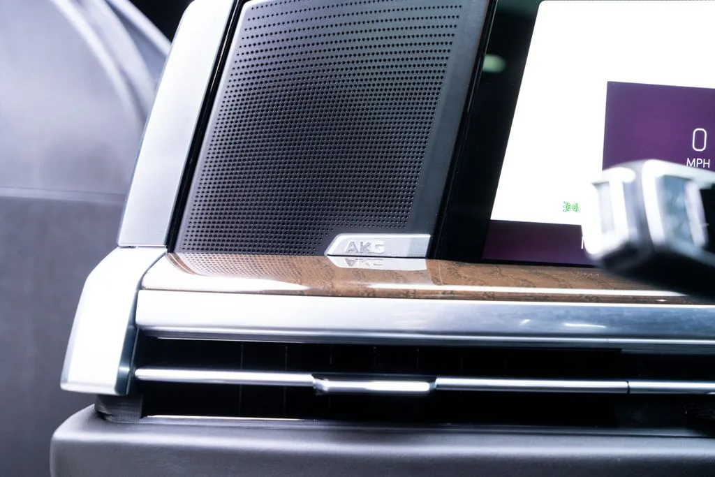 Cadillac Escalade photo 35
