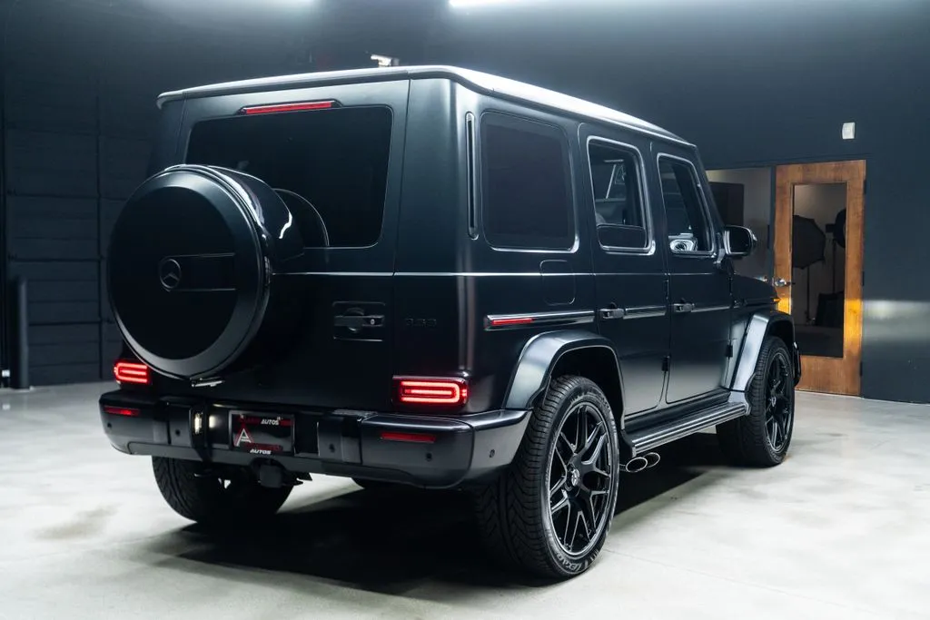 Mercedes-Benz G-Class photo 16