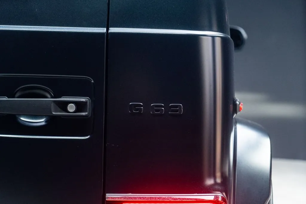 Mercedes-Benz G-Class photo 17