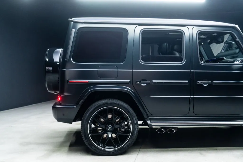 Mercedes-Benz G-Class photo 14