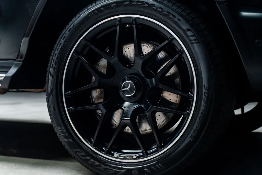 Mercedes-Benz G-Class photo 11