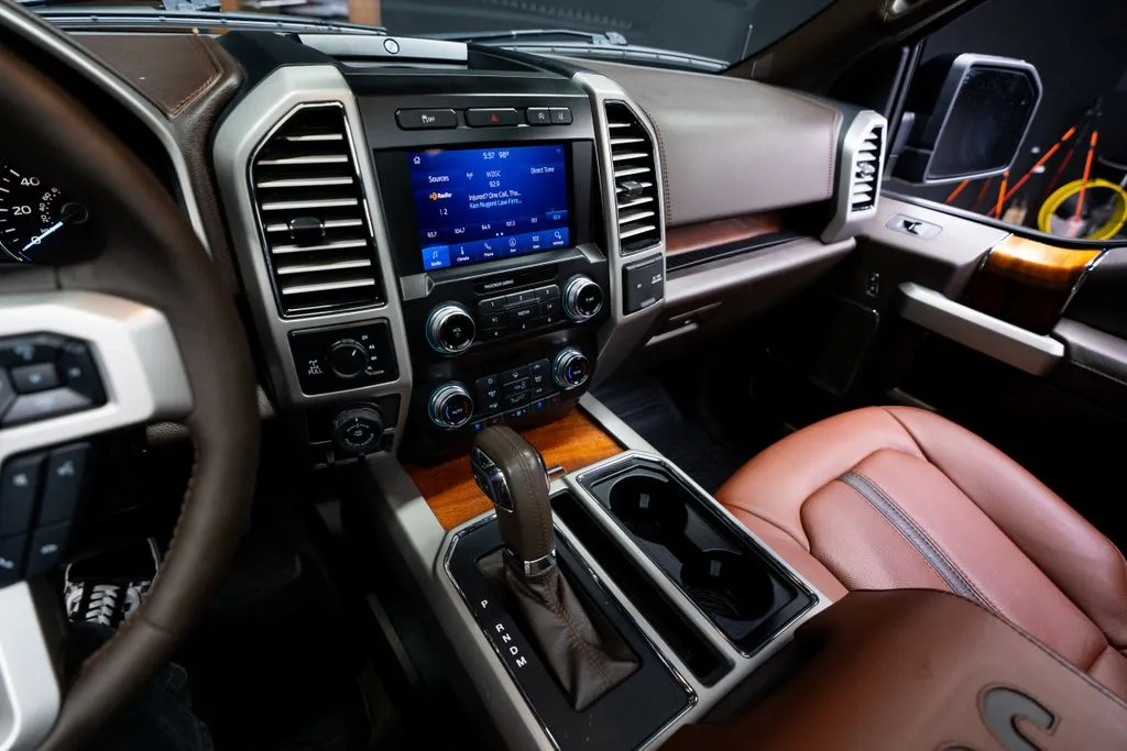 Ford F-150 photo 31