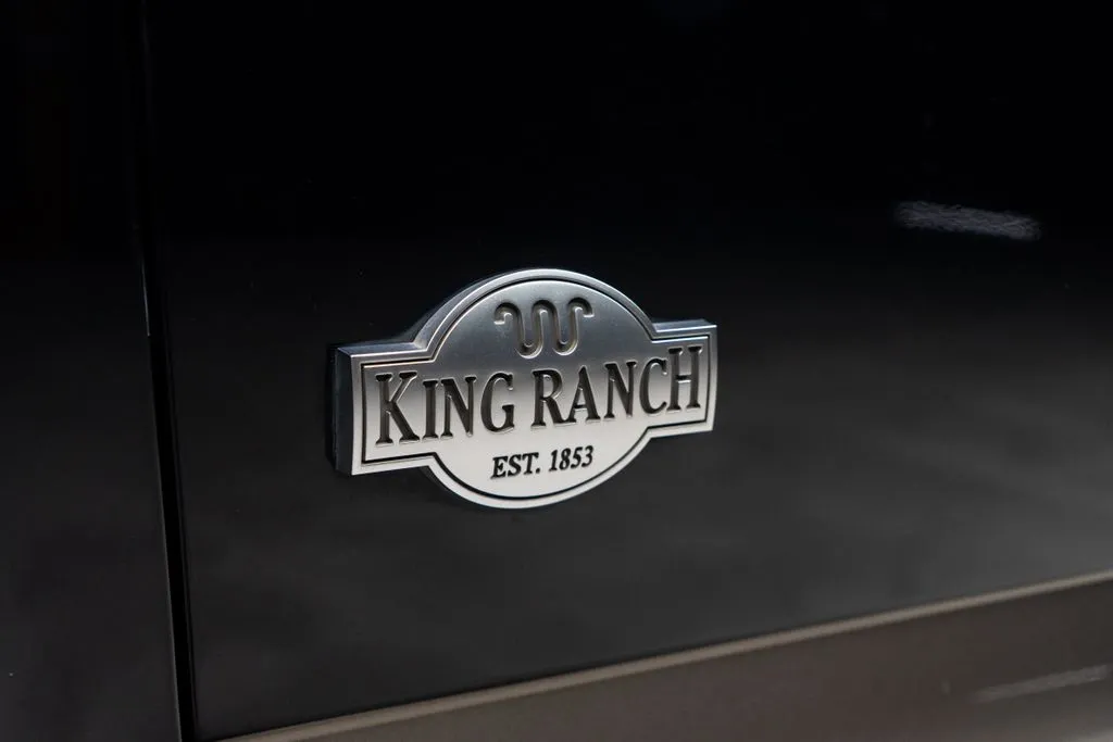 Ford F-150 photo 4