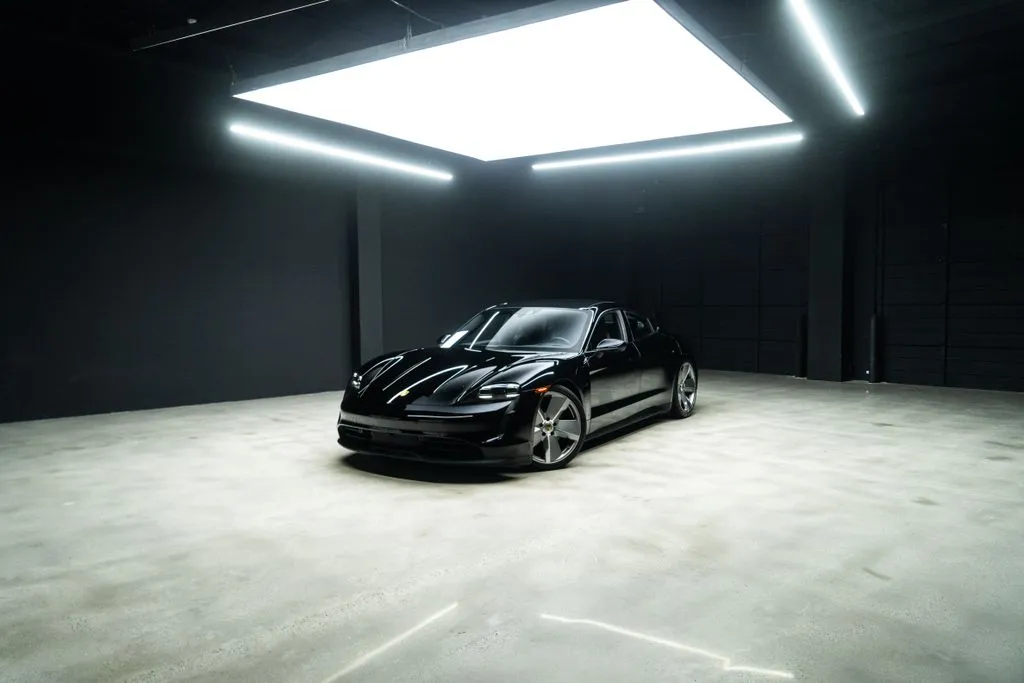 Porsche Taycan photo 47