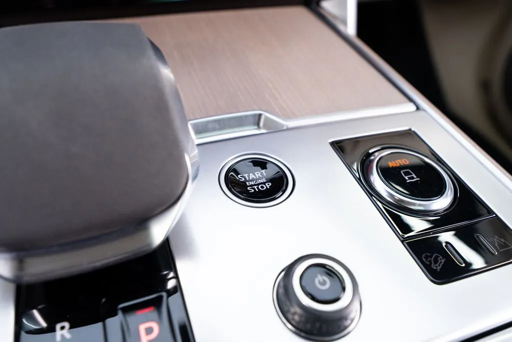 Land Rover Range Rover photo 35