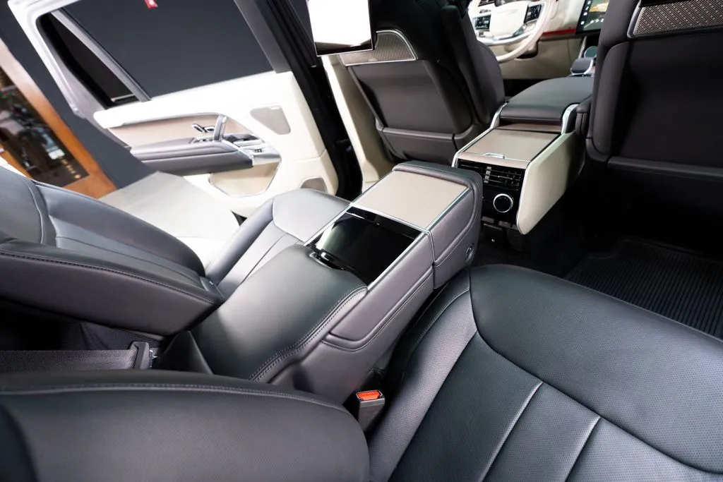 Land Rover Range Rover photo 46