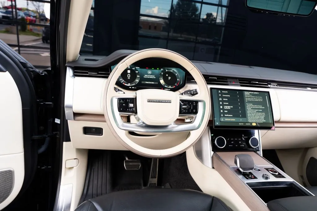 Land Rover Range Rover photo 25