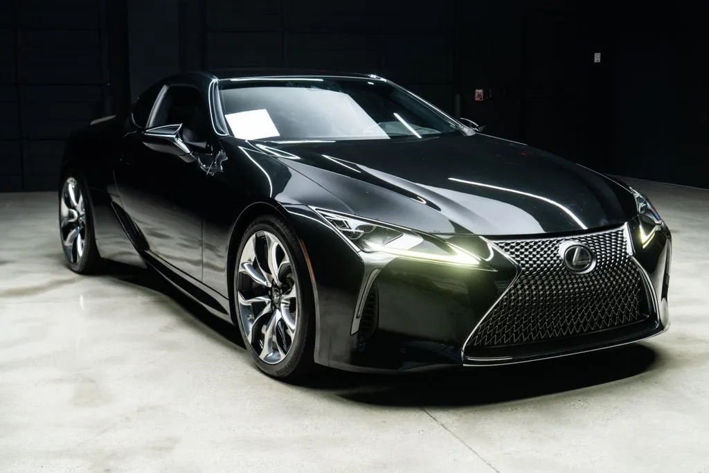 Lexus LC photo 7