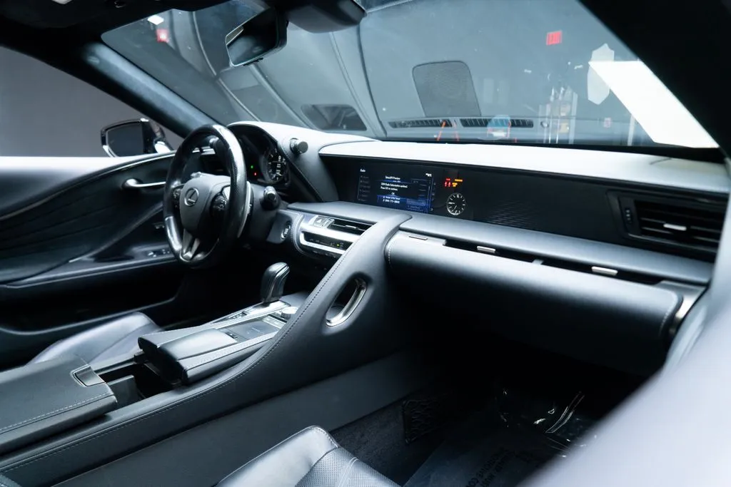 Lexus LC photo 40