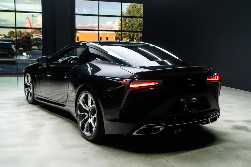 Lexus LC photo 18