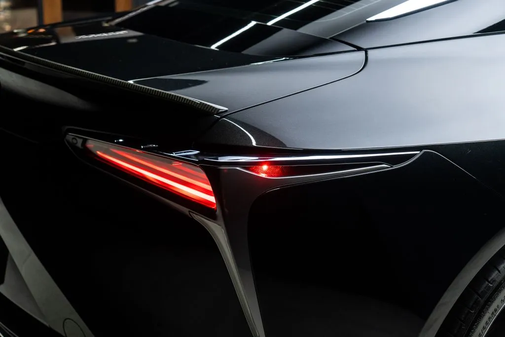 Lexus LC photo 15