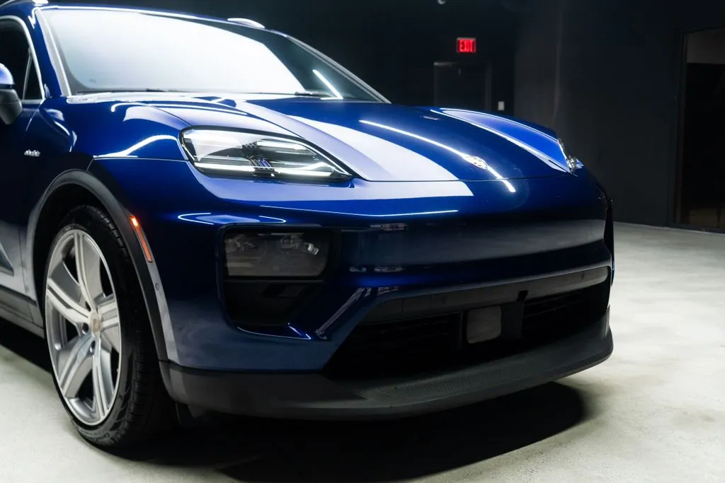 Porsche Macan Electric photo 6