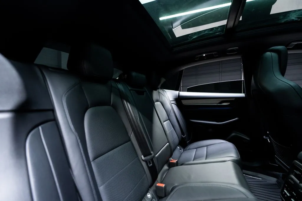 Porsche Macan Electric photo 45