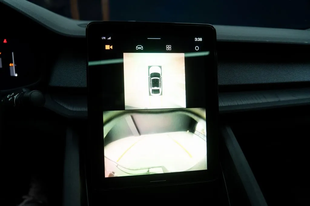 Polestar 2 photo 31