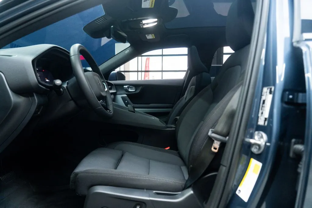 Polestar 2 photo 23