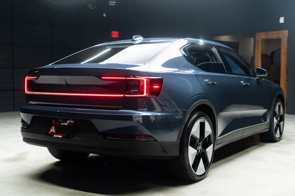 Polestar 2 photo 17