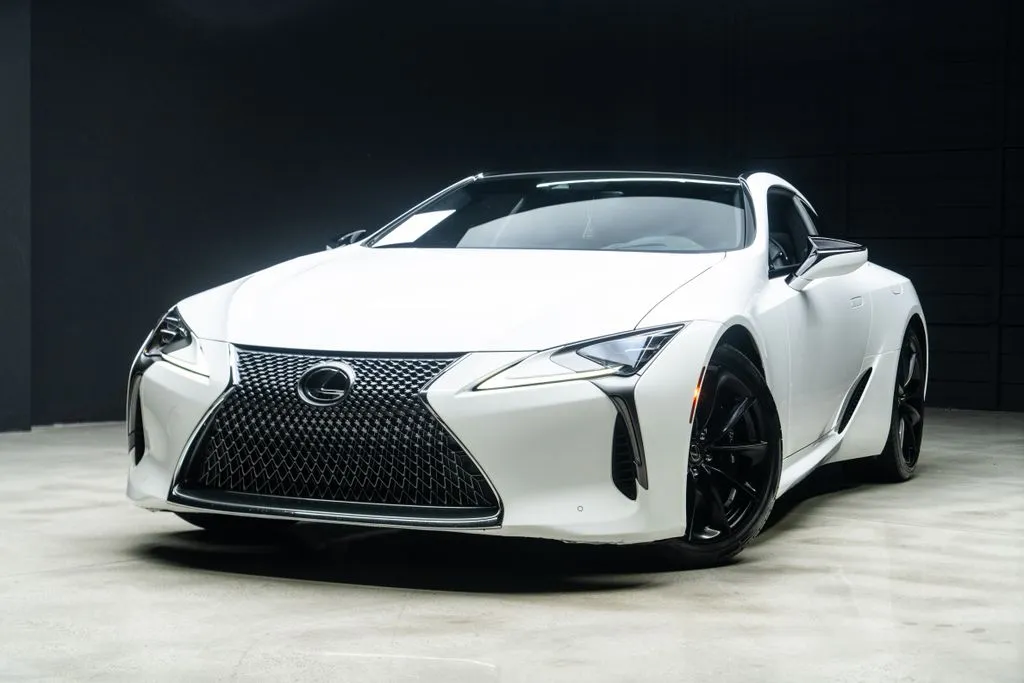 Lexus LC photo 2