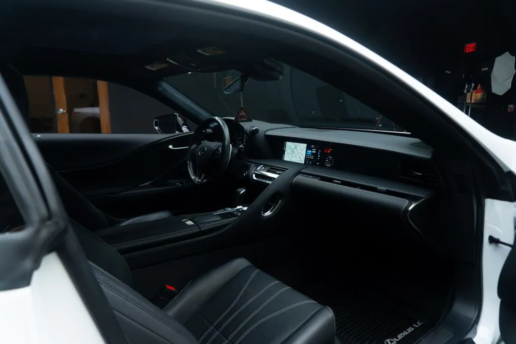 Lexus LC photo 37
