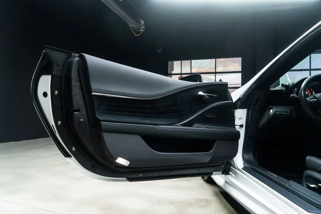 Lexus LC photo 21