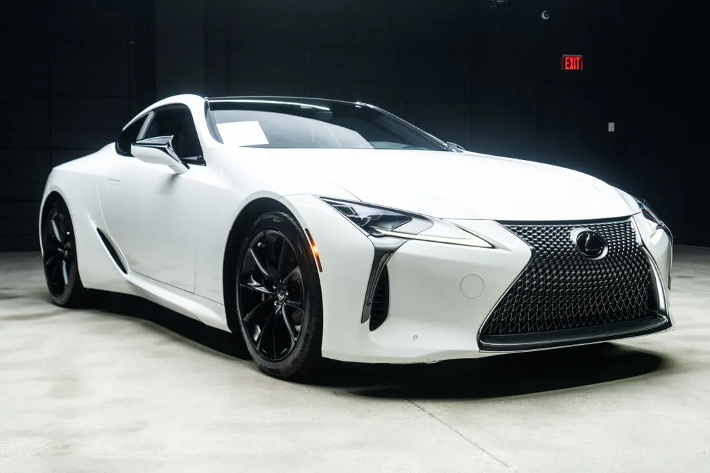 Lexus LC photo 7