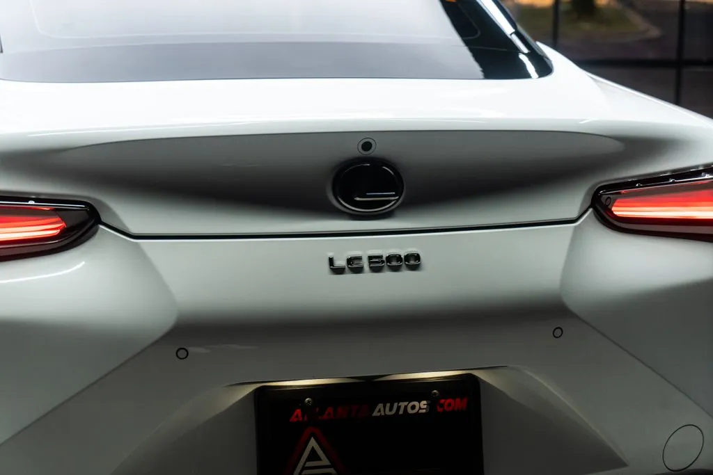 Lexus LC photo 16