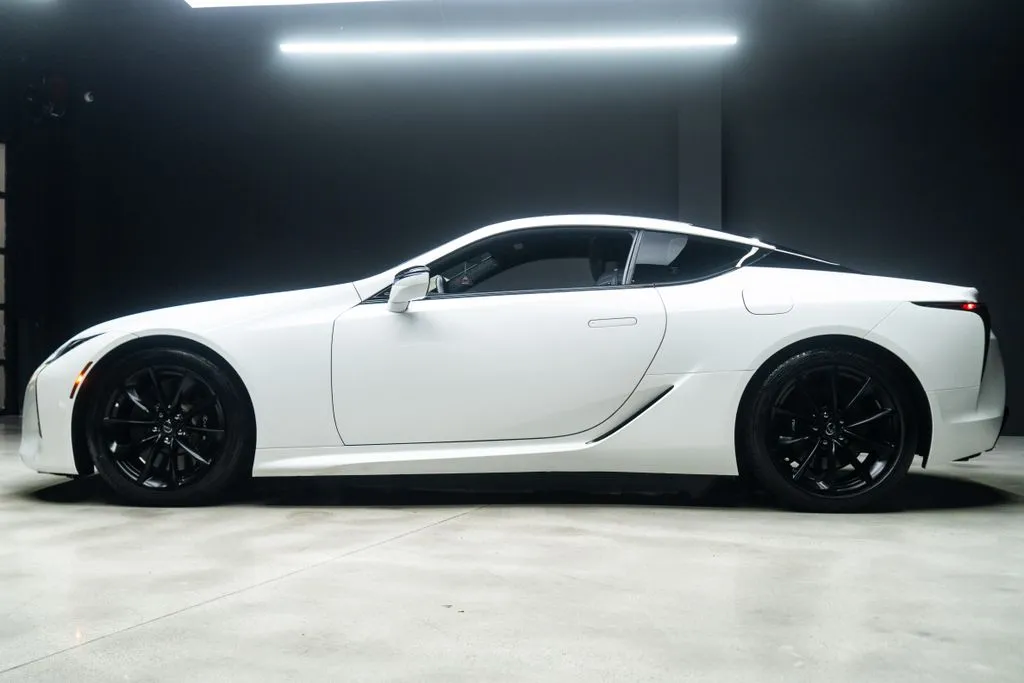 Lexus LC photo 19