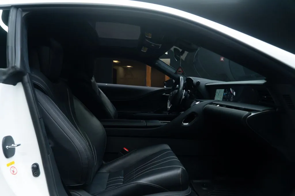 Lexus LC photo 38