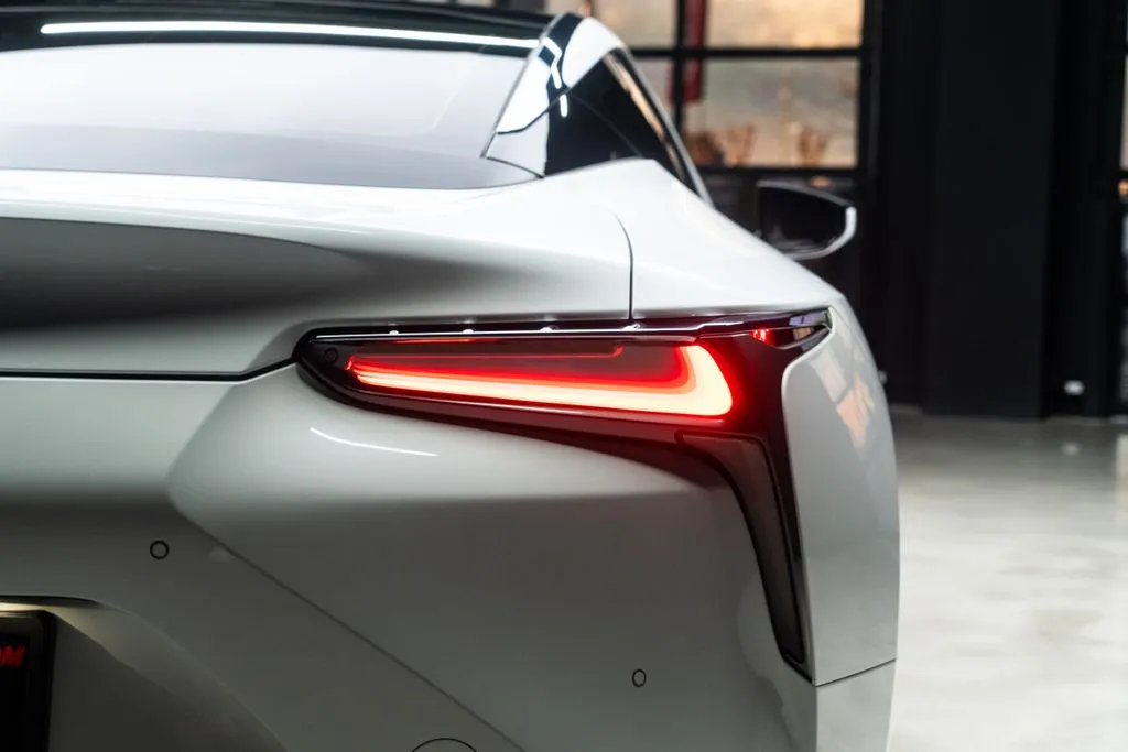 Lexus LC photo 15