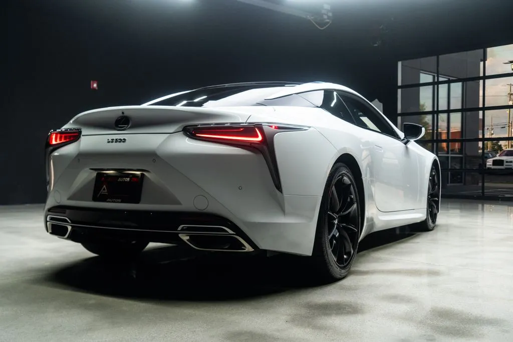 Lexus LC photo 14