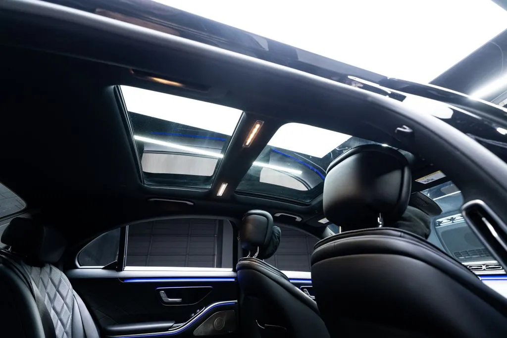 Mercedes-Benz S-Class photo 38