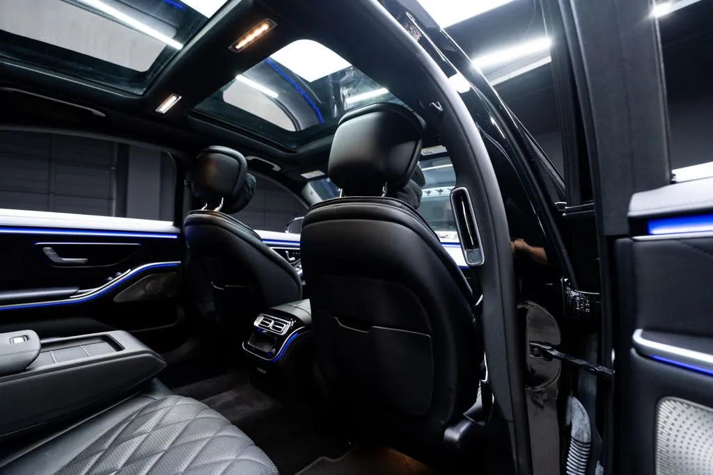 Mercedes-Benz S-Class photo 35
